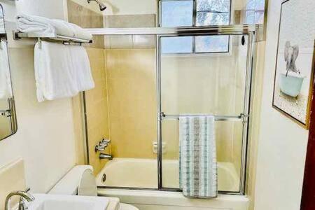 Blue Door Cottage 12 Miles To Yosemite Bbq آوكهيرست المظهر الخارجي الصورة