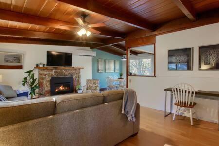 Blue Door Cottage 12 Miles To Yosemite Bbq آوكهيرست المظهر الخارجي الصورة